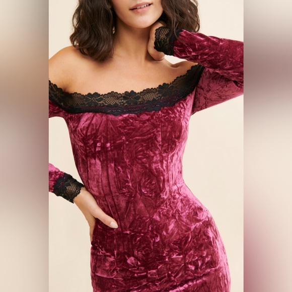 Kimchi Blue Ryder Velvet & Lace Mini Dress 90’s Vampire Urban Outfitters Med - Picture 3 of 9